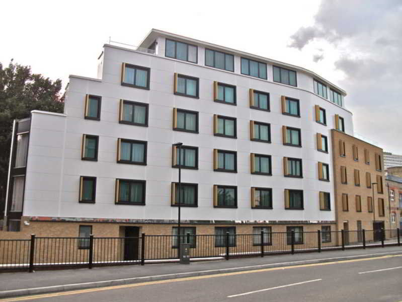 The Westbridge Stratford 4* Londres