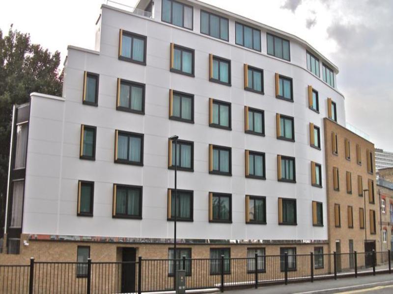 Hotel The Westbridge Stratford Londra